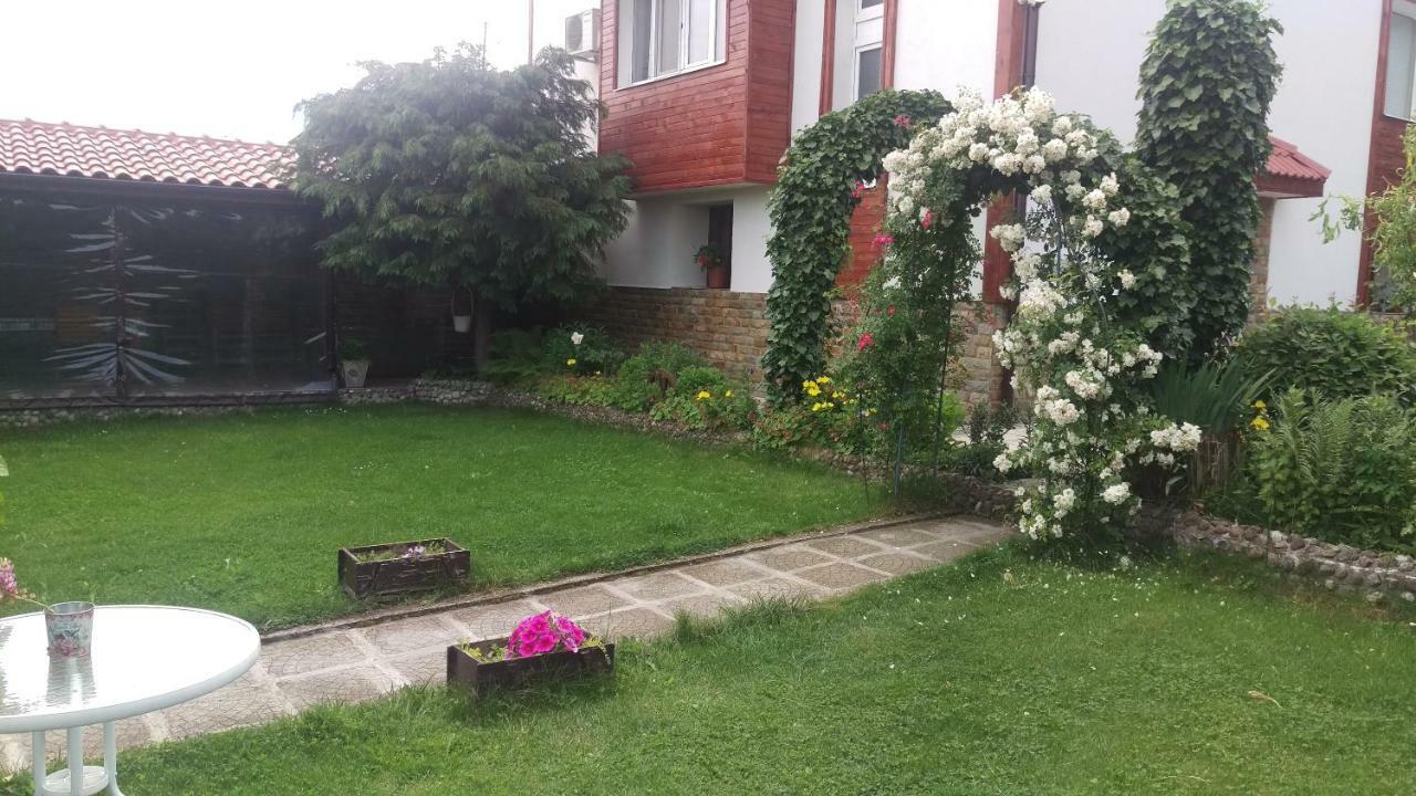 Guest House Simona Sapareva Banya Esterno foto